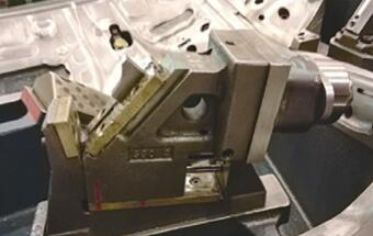 轿车铝件后盖内板生产问题优化