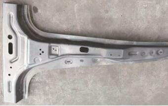 汽车零部件结构性能分析及关键部件轻量化设计