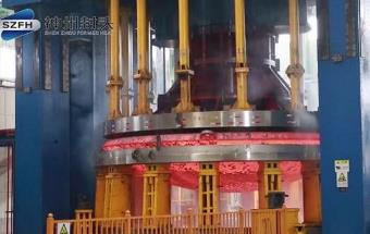 单重108吨整体模压封头一次成型！